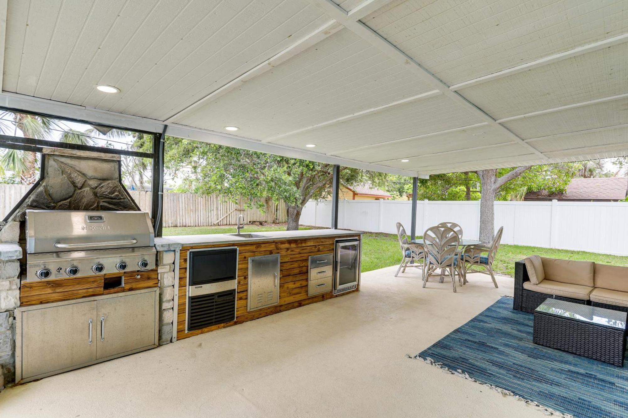 Pet-Friendly Cocoa Beach Home Walk To Beach! Dış mekan fotoğraf