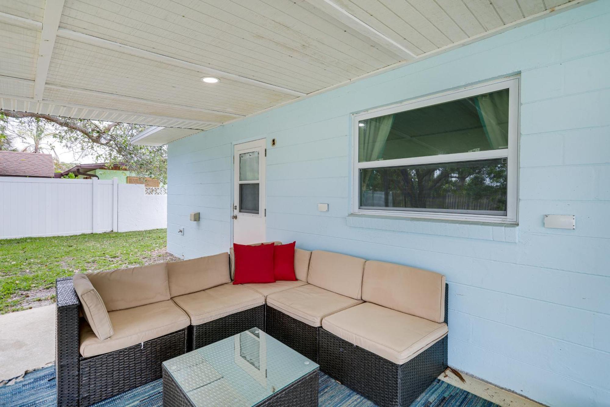 Pet-Friendly Cocoa Beach Home Walk To Beach! Dış mekan fotoğraf